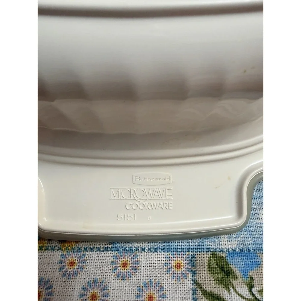 Rubbermaid Microwave Cookware 3, 2 & 1 Quart Casserole Bowls Lid Lot Of 5 Vtg